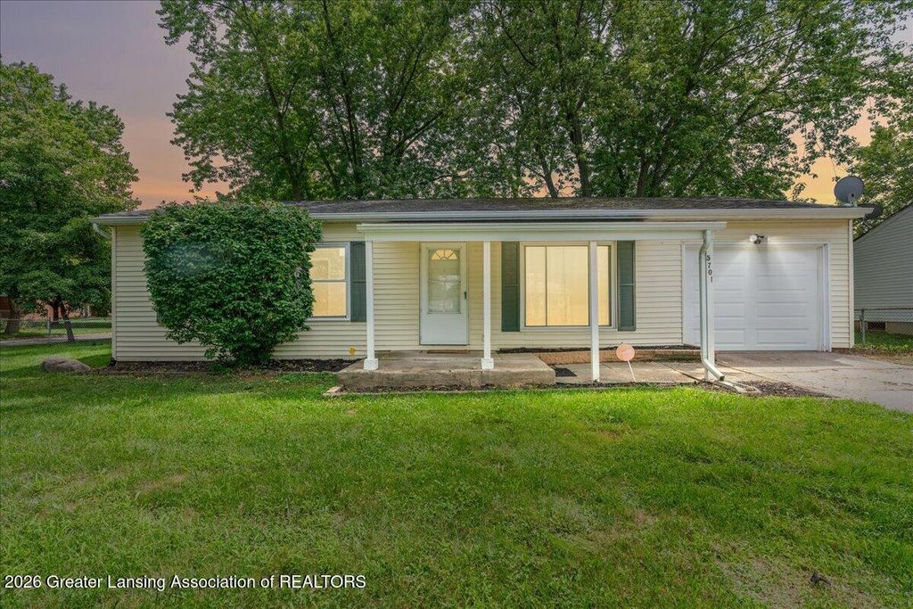 5701 Ashley Drive, Lansing, MI 48911