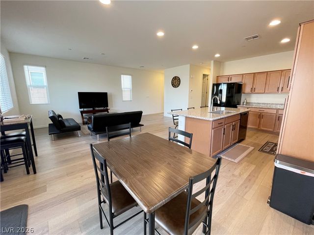 692 Bamboo Bend Place, Henderson, NV 89011