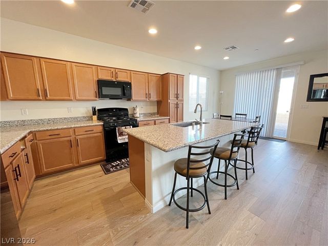 692 Bamboo Bend Place, Henderson, NV 89011