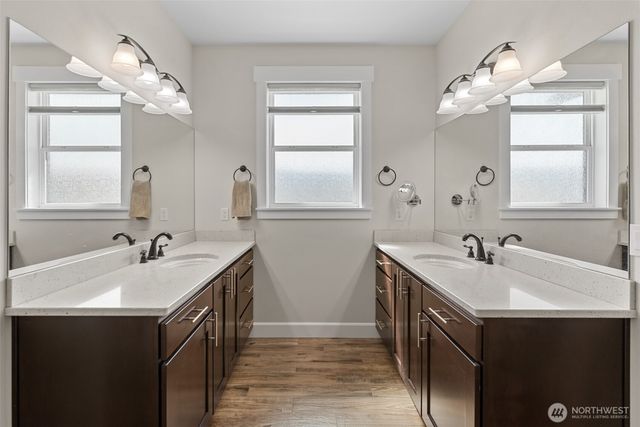 2741 SE Falcon View Drive, East Wenatchee, WA 98802