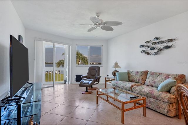 769 JOHN RINGLING BOULEVARD 36EXET, Sarasota, FL 34236