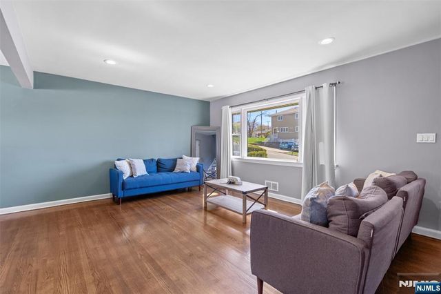 404 Simons Avenue, Hackensack, NJ 07601