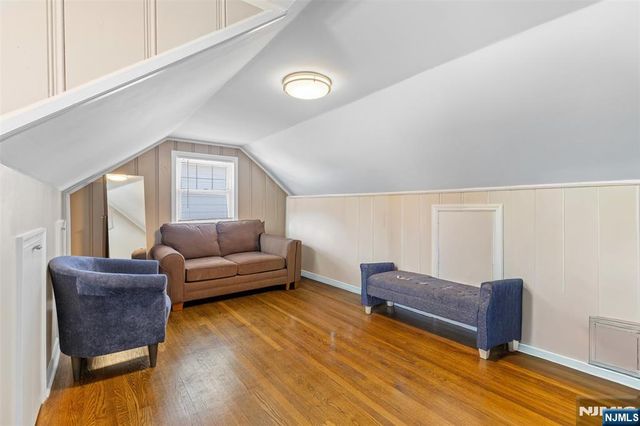 404 Simons Avenue, Hackensack, NJ 07601
