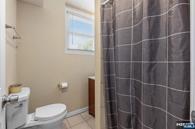 404 Simons Avenue, Hackensack, NJ 07601