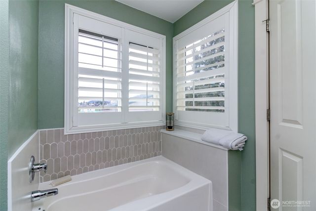 15120 Daffodil Street Ct E, Sumner, WA 98390