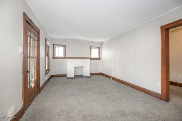 2078 18 Street SW, Akron, OH 44314