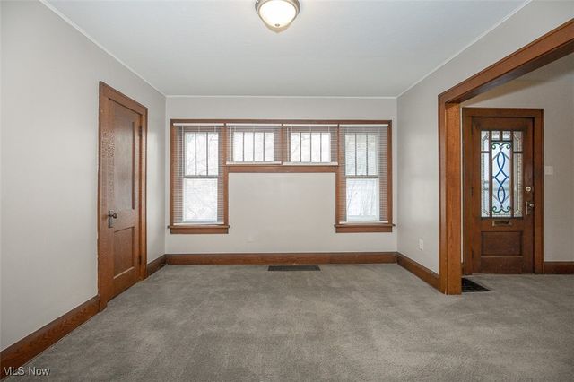 2078 18 Street SW, Akron, OH 44314