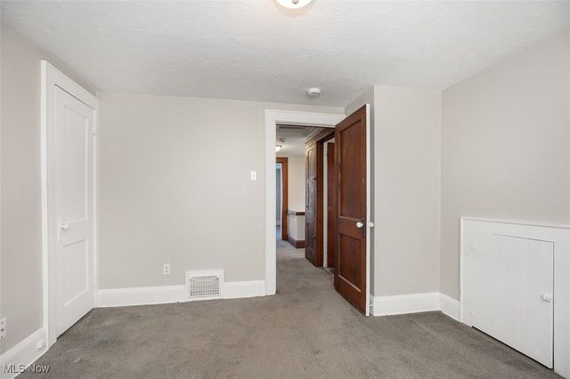 2078 18 Street SW, Akron, OH 44314