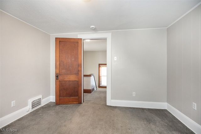 2078 18 Street SW, Akron, OH 44314