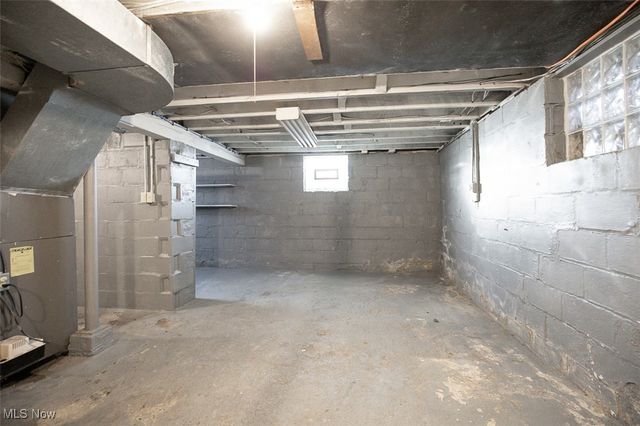 2078 18 Street SW, Akron, OH 44314