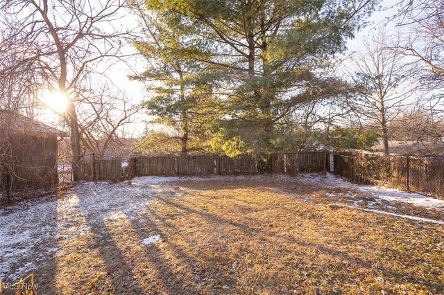 2078 18 Street SW, Akron, OH 44314