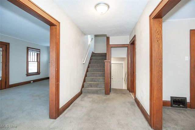 2078 18 Street SW, Akron, OH 44314