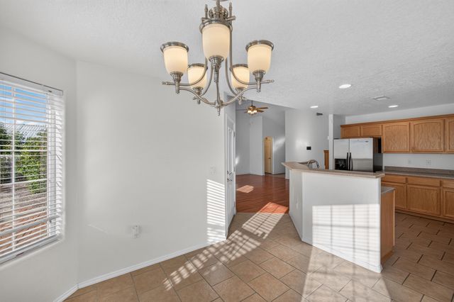 1265 Parkview Drive, Los Lunas, NM 87031