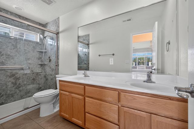 1265 Parkview Drive, Los Lunas, NM 87031