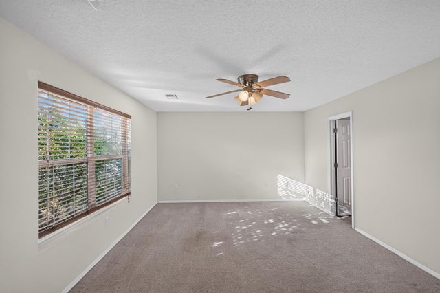 1265 Parkview Drive, Los Lunas, NM 87031