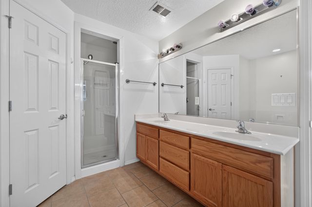 1265 Parkview Drive, Los Lunas, NM 87031