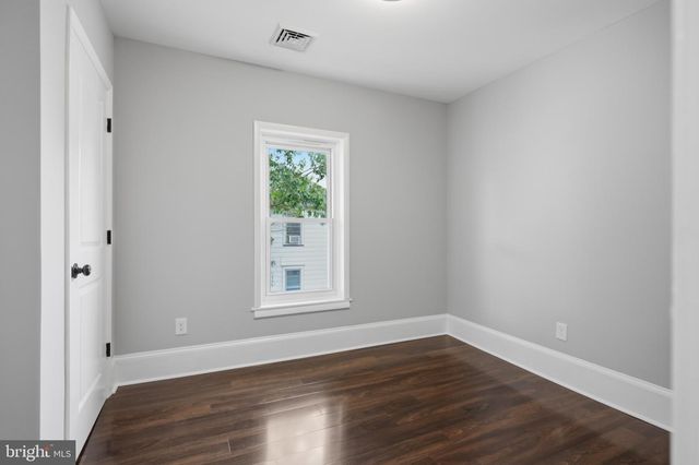 102 FOUNTAIN AVE, Burlington, NJ 08016