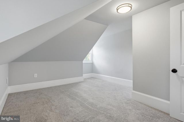 102 FOUNTAIN AVE, Burlington, NJ 08016
