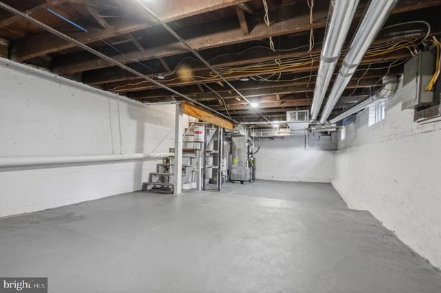 102 FOUNTAIN AVE, Burlington, NJ 08016