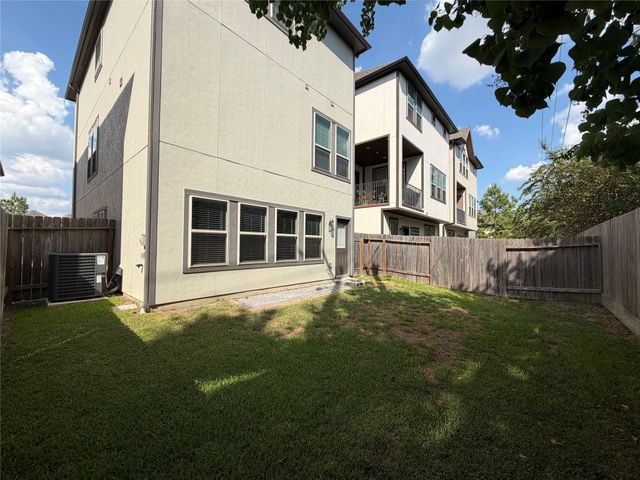 10707 Centre Forest Drive, Houston, TX 77043