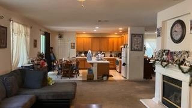 8865 Skipjack Way, Sacramento, CA 95828