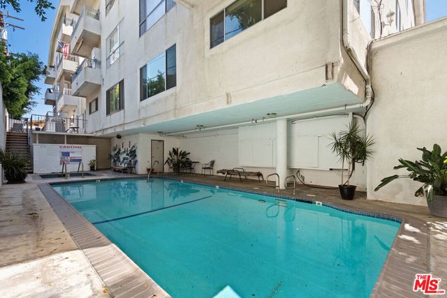 221 S Gale Drive 305, Beverly Hills, CA 90211