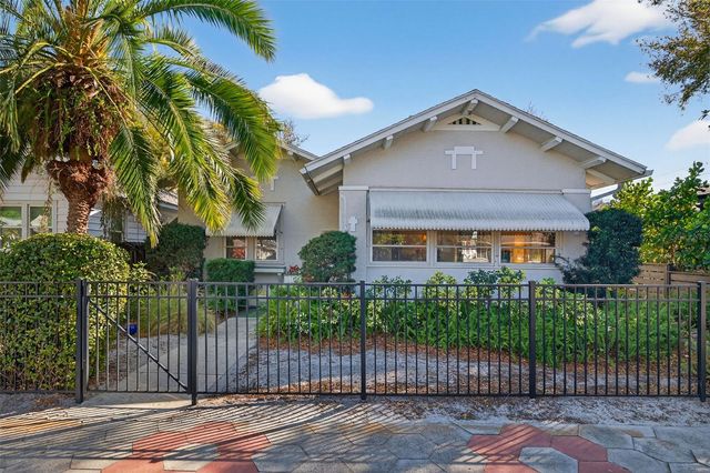 1138 23RD AVENUE N, St Petersburg, FL 33704