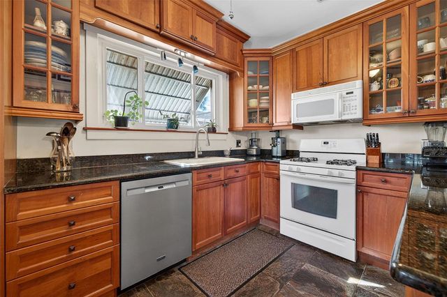 1138 23RD AVENUE N, St Petersburg, FL 33704