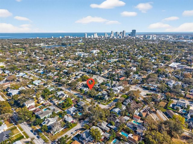 1138 23RD AVENUE N, St Petersburg, FL 33704