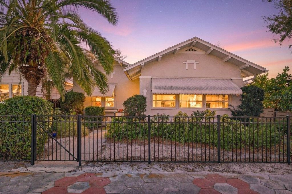 1138 23RD AVENUE N, St Petersburg, FL 33704