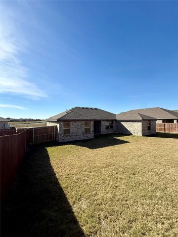 4709 Avion Drive, Sanger, TX 76266