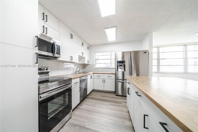 2781 Taft Street 204, Hollywood, FL 33020