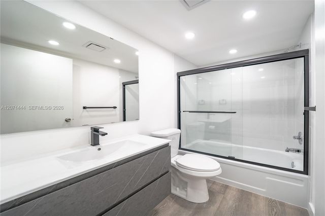 2781 Taft Street 204, Hollywood, FL 33020