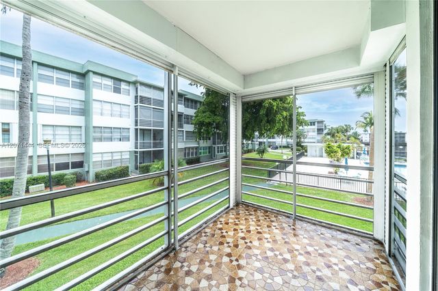 2781 Taft Street 204, Hollywood, FL 33020