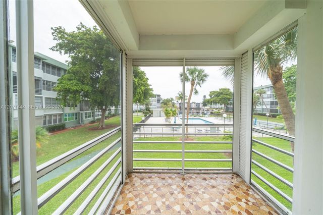 2781 Taft Street 204, Hollywood, FL 33020