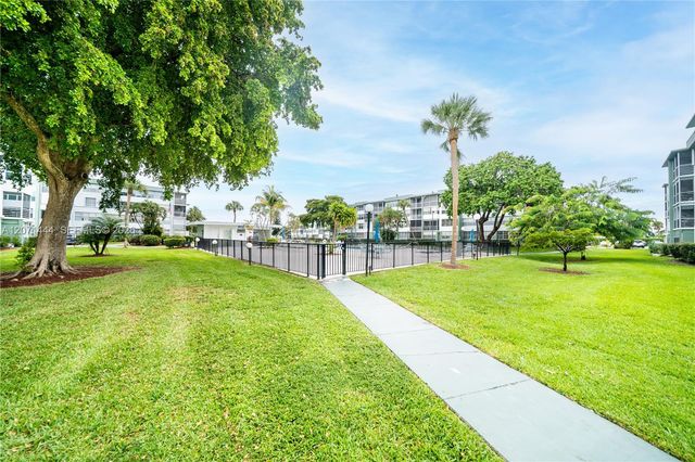 2781 Taft Street 204, Hollywood, FL 33020