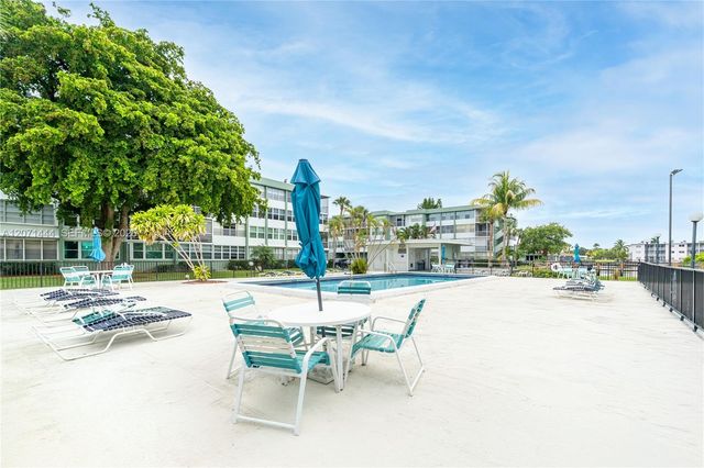 2781 Taft Street 204, Hollywood, FL 33020