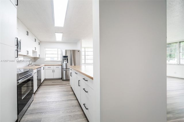 2781 Taft Street 204, Hollywood, FL 33020