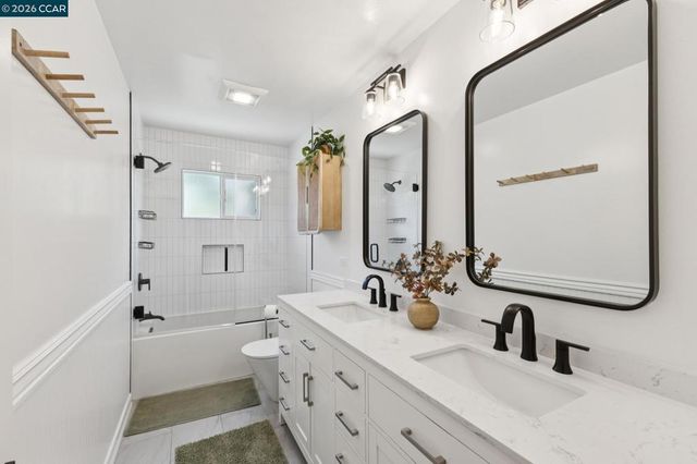 978 Kenston Dr, Clayton, CA 94517