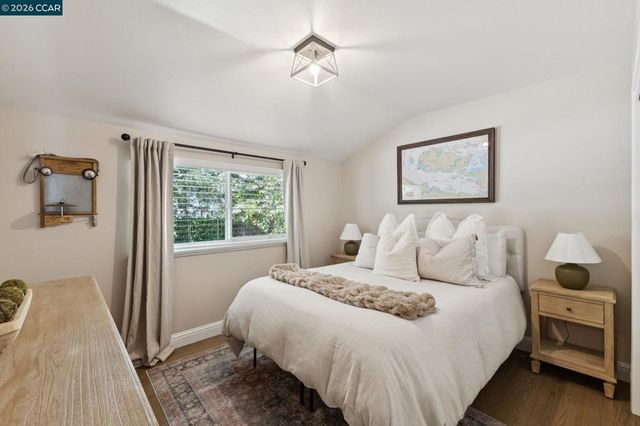 978 Kenston Dr, Clayton, CA 94517