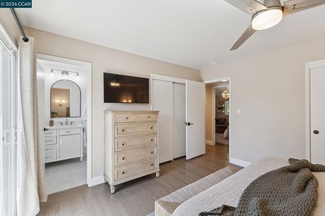 978 Kenston Dr, Clayton, CA 94517