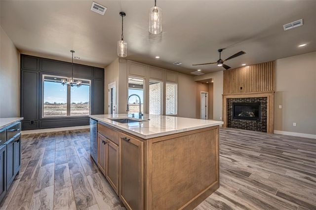 8384 Rip Way, El Reno, OK 73036