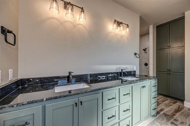 8384 Rip Way, El Reno, OK 73036