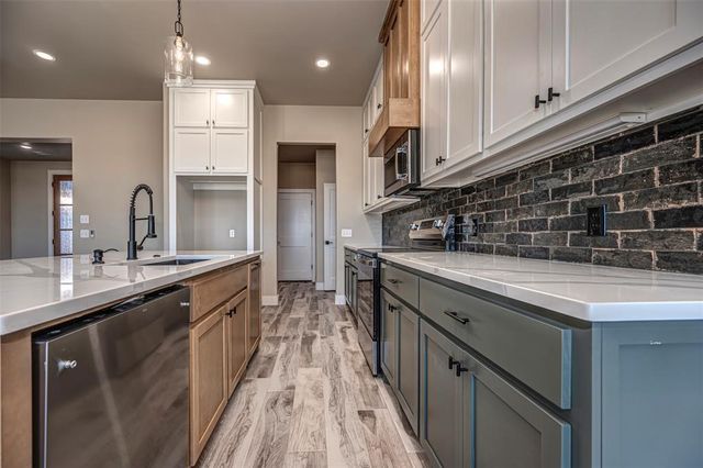 8384 Rip Way, El Reno, OK 73036