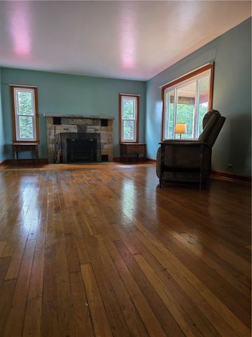 368 Pittsburgh Road, Penn Twp, PA 16002