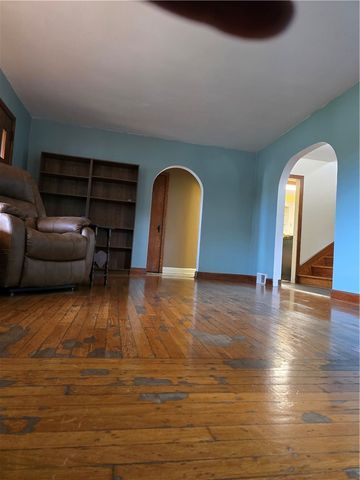 368 Pittsburgh Road, Penn Twp, PA 16002