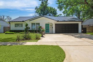 5411 Saxon Drive, Houston, TX 77092