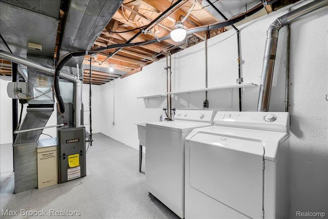 1853 Torquay Avenue 229, Royal Oak, MI 48073