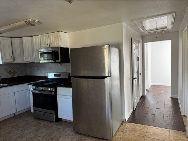 1427 Diceman Avenue, Dallas, TX 75203