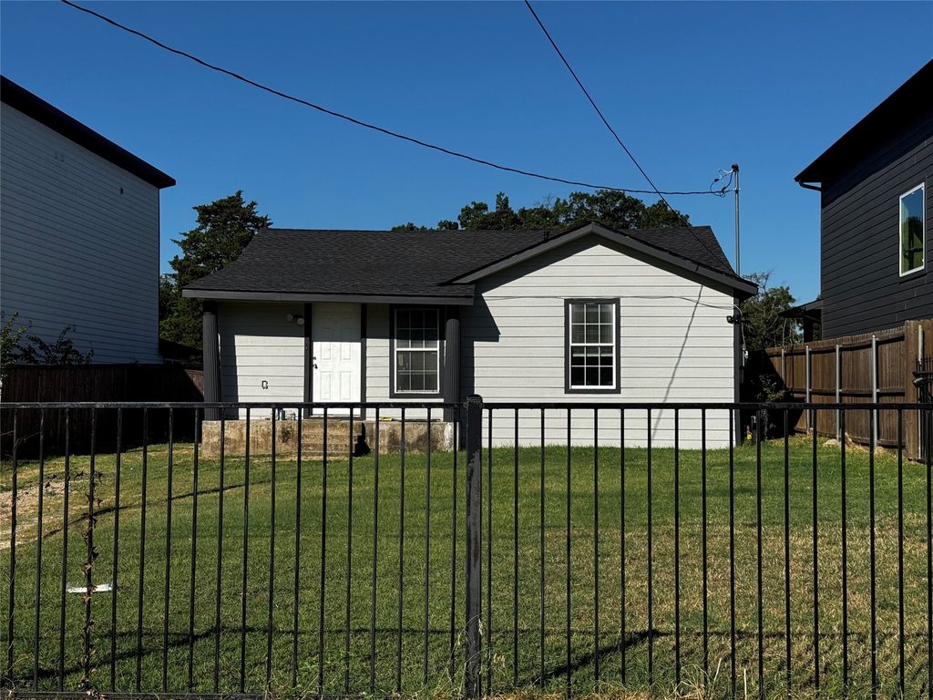 1427 Diceman Avenue, Dallas, TX 75203